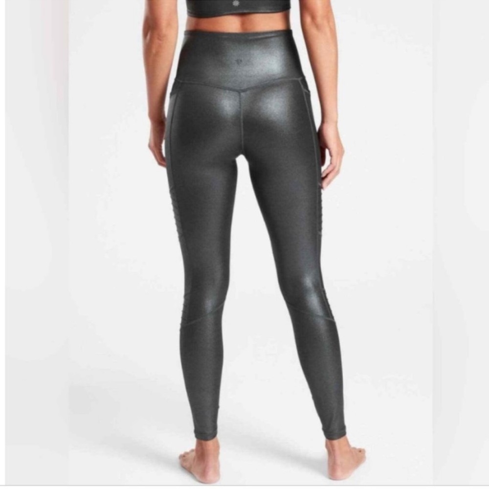 Athleta Inclination Moto Tight Leggings Black Shimmer
High Rise Size Medium - Picture 3 of 15